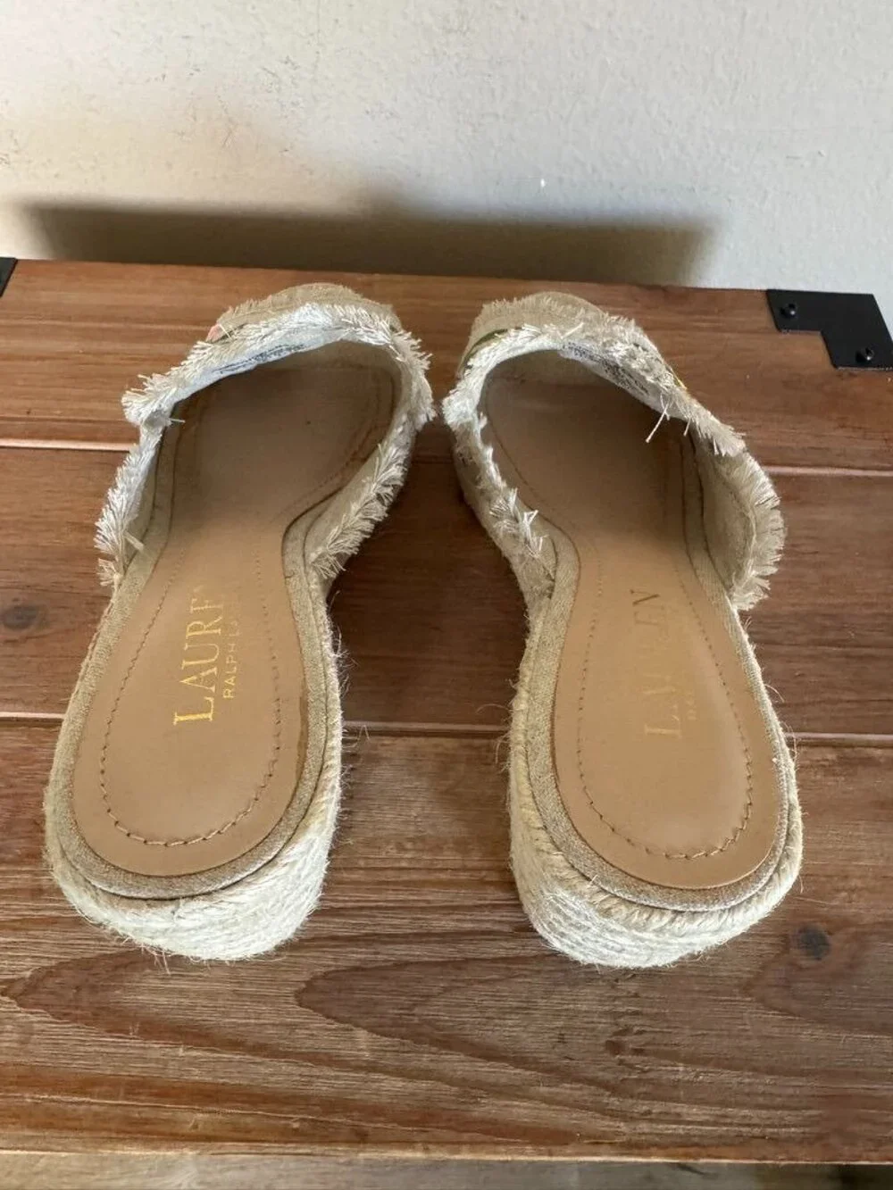 Ralph Lauren Carlynda Beige Embroidered Floral Open Toe Espadrille Wedge Size 6